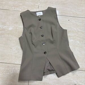 Aritzia Regal Vest Taupe